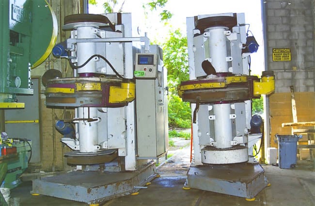 Besly #926 Twin Hydraulic Vertical Spring Grinder, 53" dia (4) x 1" thk abrasive wheel, 18.5" wheel at