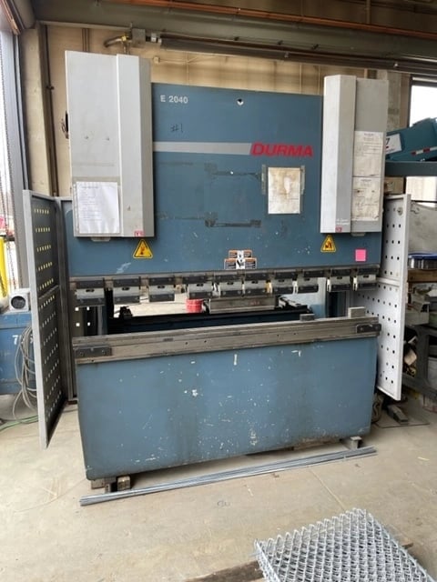 44 Ton, Durma #E4020, CNC 4-Axis press brake, 6.1' overall, 64.9" between housing, 2008