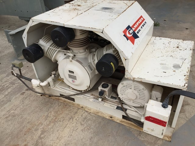 Champion #15WTS55AHU, Air Compressor, 15 HP, triple cylinder, 230/460 V., 40/20 amps
