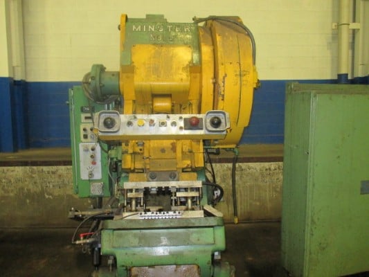 45 Ton, Minster #5, OBI/SC flywheel press, 2" stroke, 7-1/2" throat, 28" x 19" bed, air clutch, DVMD drive