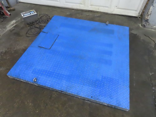 1500 lb. Avery Weigh-Tronix #1310, Scale, 5' x 5' Diamond plate top, programmable digital read out, 110 Volts