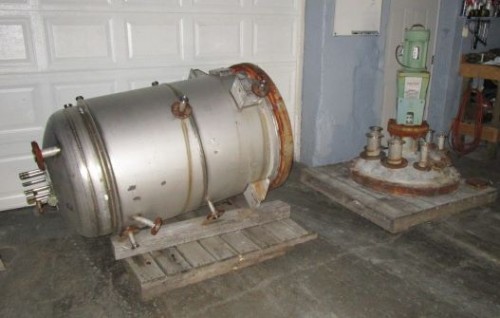 175 gallon Stainless Steel Reactor, 100 psi/FV @ 550°F, 100 psi @ 600°F jacket, 32" ID x 48" straight wall