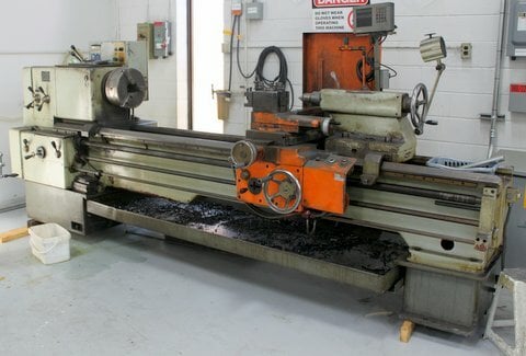 24.8"/34.6" x 80" Tos #SN-63C, lathe engine, 3.25" bore, digital read out