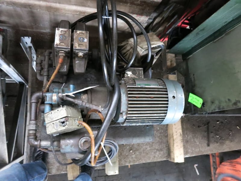 5 HP Parker Hannifin hydraulic unit, 230/460 V., Sperry Vickers pump & valves