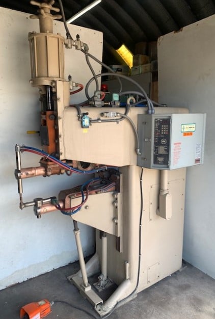 200 KVA T. J. Snow #100AO, spot welder, 24" throat, 1-1/4" diameter holders, Intertron MC108