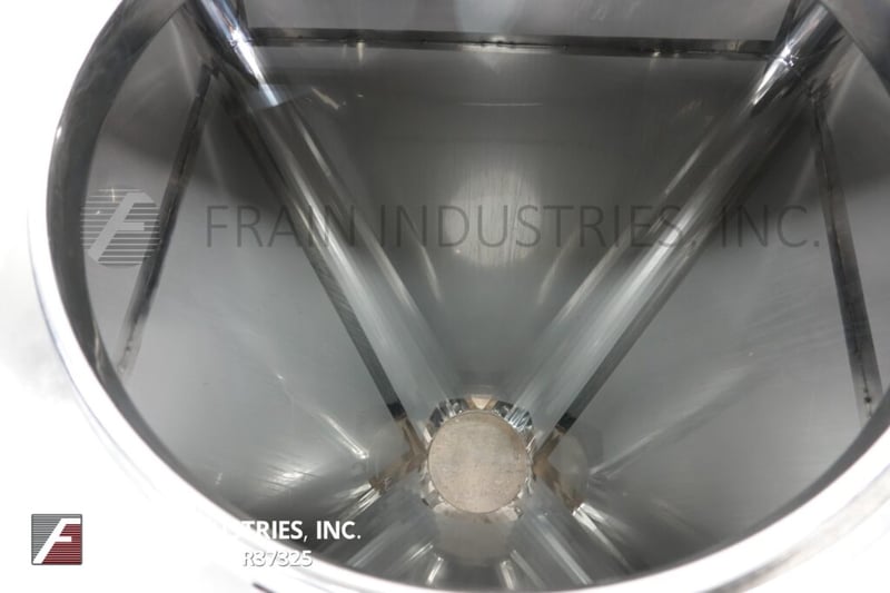 30 cu.ft., Tote Systems, 850 liter 316 Stainless Steel tote/bin, 42