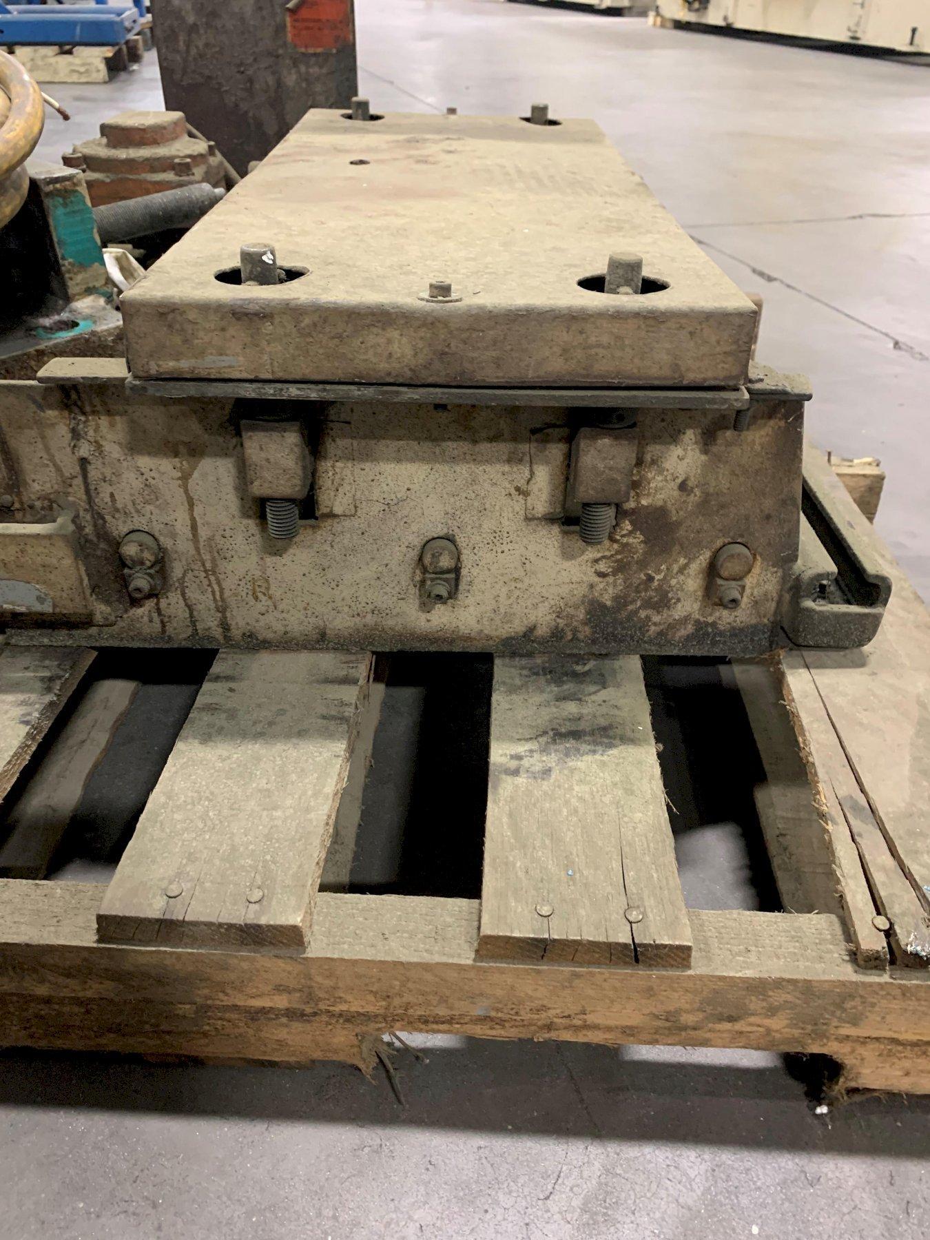 18" x .125" Dallas #PTS-225-18, pull thru coil straightener, (7) 2.25" diameter rolls