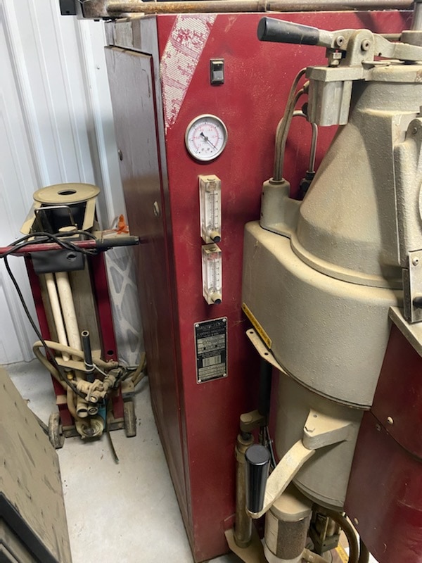 Neutec J10B, Casting Machine for Sale Surplus Record