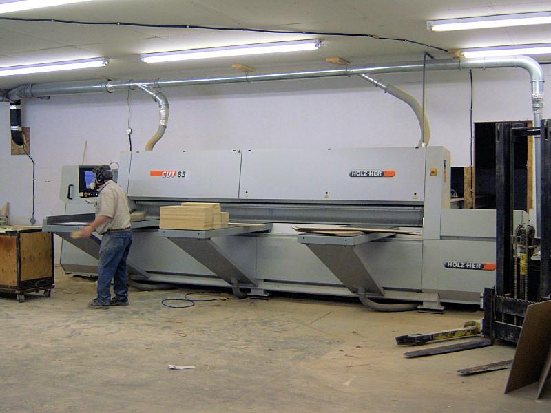 Holz-Her #Cut-85, Front Load Auto. Panel Saw, 167" rip capacity, 149" pull back, 3.8" saw blade projection