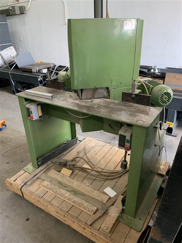 18-knapp-18-in-double-toe-kick-miter-saw-2-2-hp-2-pneumatic