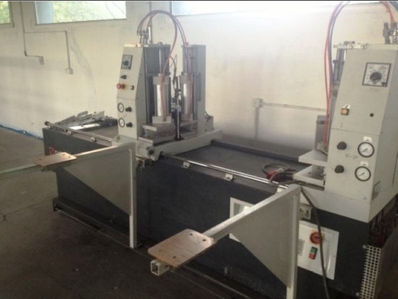 Urban AKS-4020, Dual Head Welder, 5.5" profile width, 1.87" profile height, 110" outside width, 97" weld