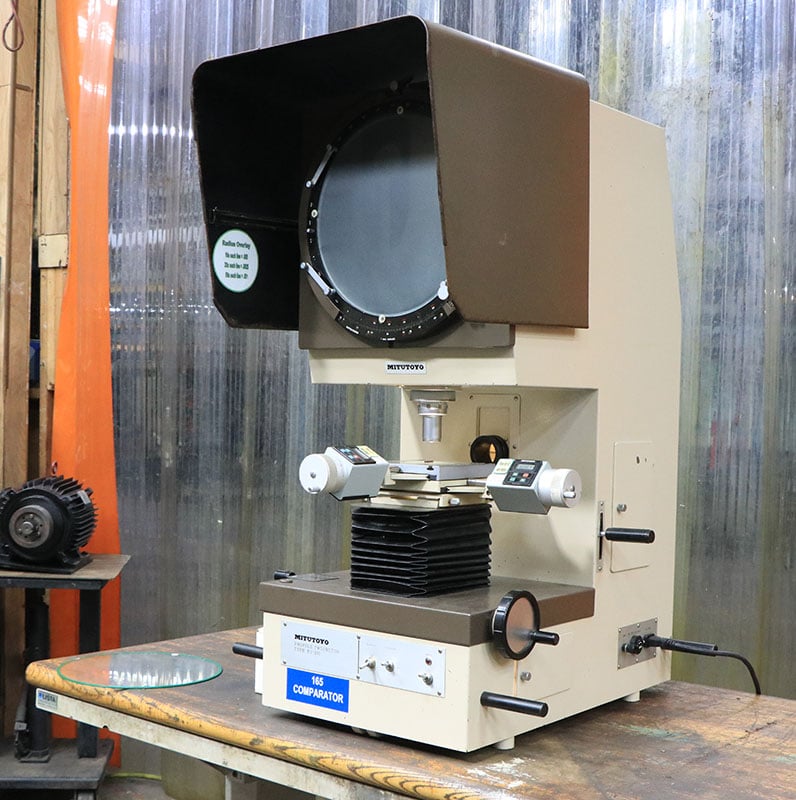 12" Mitutoyo PJ311, vertical projection bench optical comparator, 10X