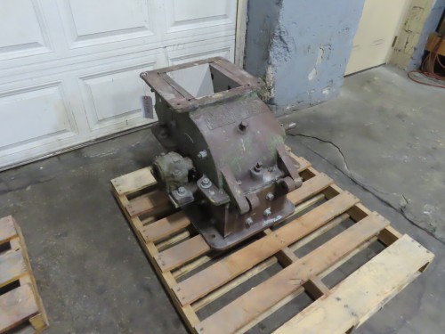 American Pulverizer Co. #L, hammermill, 15" dia x 9" wide chamber, refurbished