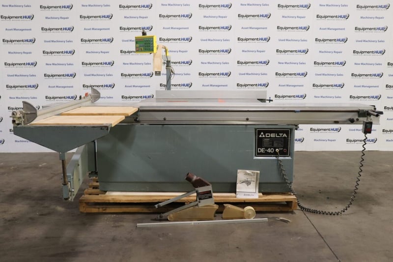 Sold at Auction: Black & Decker 8 Induction Motor Table Saw