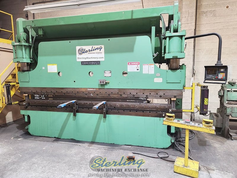 230 Ton, Cincinnati 230CBX12, Hydraulic CNC Press Brake w/ Safety Light Curtains, 14' overall