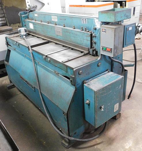 12 gauge x 4.3' Roper Whitney #5212, mechanical shear, 24" rear operated manual back gauge, electric foot