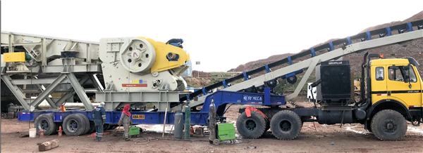 48" x 240" Metso-Nordberg #C130, mobile crushing plant, jaw crusher, scalper feeder & conveyor