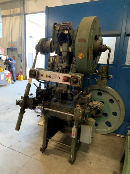 22 Ton, Minster 3, OBI power press, 2" stroke, 21/2" slide adj., 90