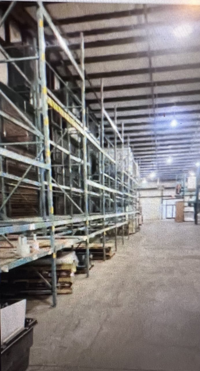 Pallet Racking, Holds 2 std 48x40 pallets in each rack, 1400 Ft long