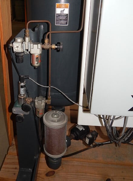 300 scfm, SPXDELTECH RP300, externally heated desiccant air dryer