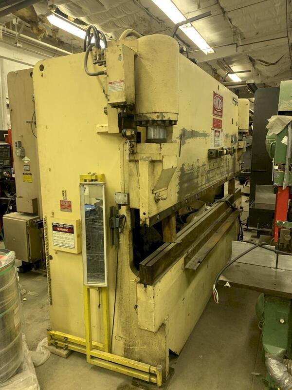 135 Ton, Chicago Dreis & Krump #135-F-10, press brake with Hurco Autobend 7