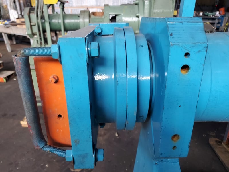 4.5" NRM, cold feed rubber extruder, 12:1 L/D, 125 HP, 1200 RPM, straight delivery head