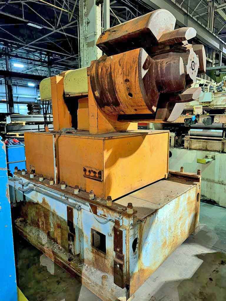 40000 lb. Automatic Feed #406072, double end uncoiler, 60" width, 20"-24" ID, hydraulic expansion, sliding