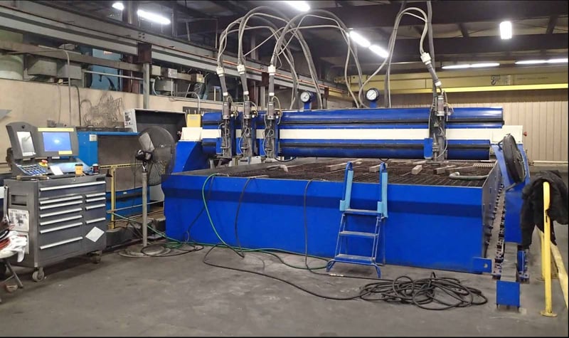 Wardjet #RX-3013, 13' x 30' x 12" capacity, (2) 100 HP, 60000 psi, 2009
