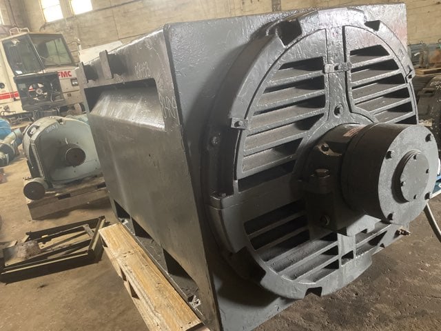 800 HP 514 RPM General Electric, Frame 8409S, DPSB, 2400/4800 Volts