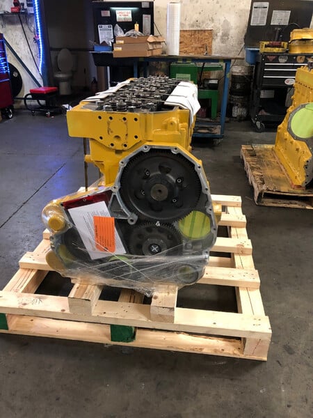 550 HP Caterpillar 3406E Remanufactured Standard Long Block Engine