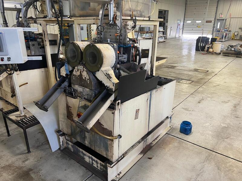 1/2" Nutap #MAS-14V, twin spindle high speed bent shank tapper, 7500-15000 PPH, 1997