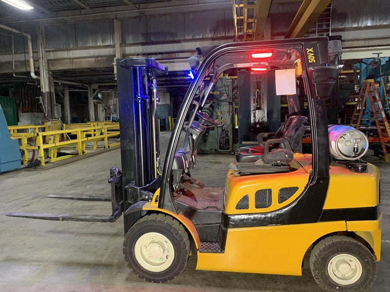 5000 lb. Yale #GLP050VXNGSE084, forklift with side shift & fork positioner,LPG, 189" lift height