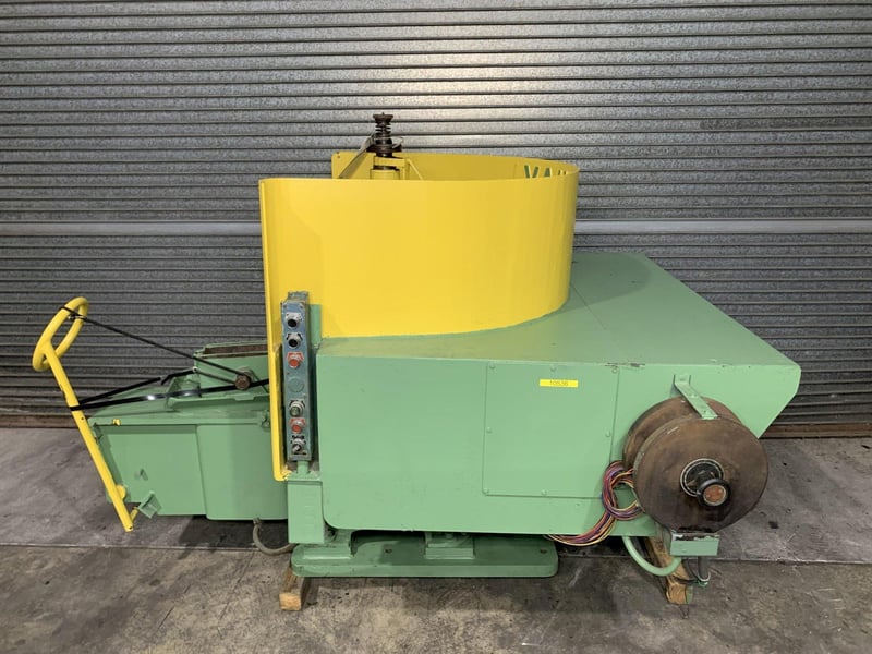 12" Vaughn #8SD, vertical bull block, 10/13 HP, 22:1 gearbox ratio, 120-350 FPM