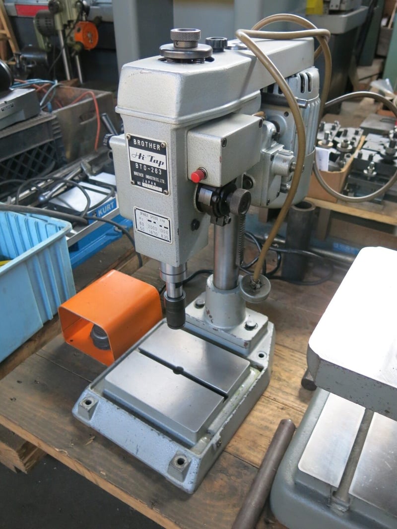 Brother #Hi-Tap-BTO-263, Tapping Machine, with 1 Collet and 1 Set of Gears  in machine for Sale | Surplus Record