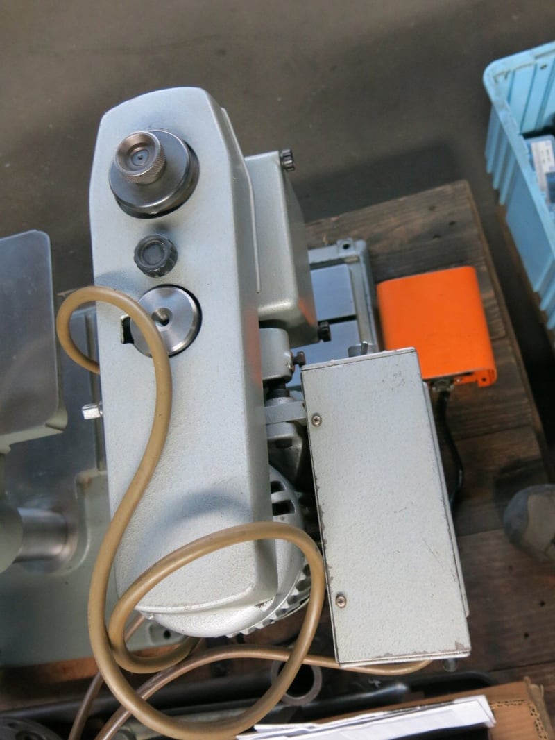 Brother #Hi-Tap-BTO-263, Tapping Machine, with 1 Collet and 1 Set of Gears  in machine for Sale | Surplus Record