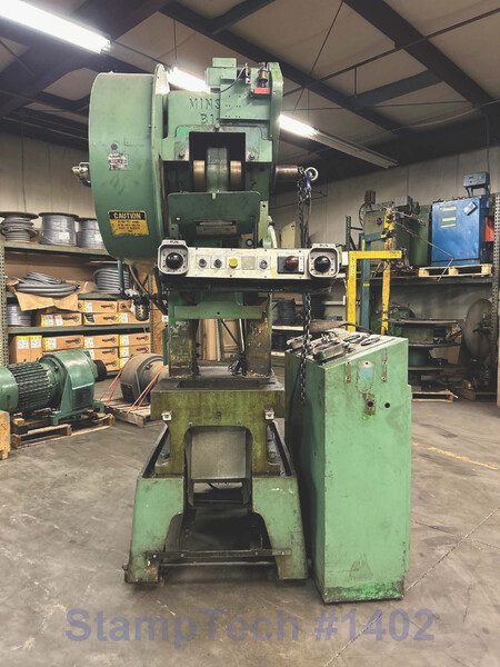 32 Ton, Minster B132, high speed press, fixed base, 1.5" stroke, S/N