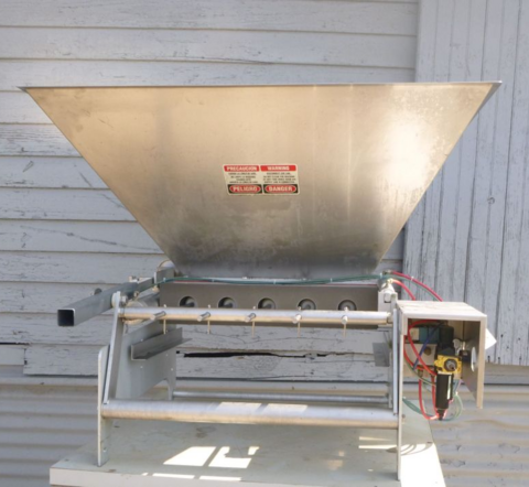 Hinds Bock #5P-08WT, Hinds Bock Piston Filler/Muffin Depositor, 5-Head, 900-1300 dozen/hr., 5 pisto filling