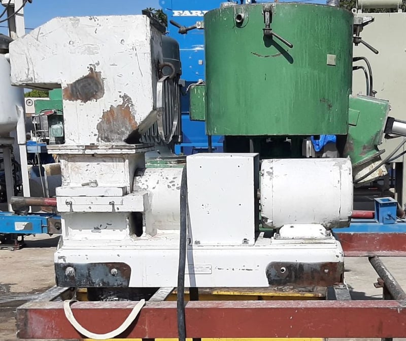 14" x 6" Van Dorn #G-200, Plastic Grinder/Granulator, 6.5" x 6.5" chamber w/14" x 6" feed throat, (3)