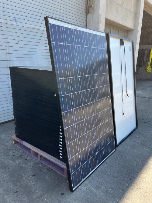225 Watt Rec Rec Solar #REC225PE-BL, 29 Volts solar panel, 2010