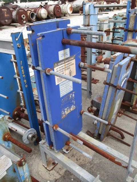 18 sq.ft., Alfa-Laval, M6-MWFG, plate exchanger, (8) plates, 145 psi, 320°F, 2009