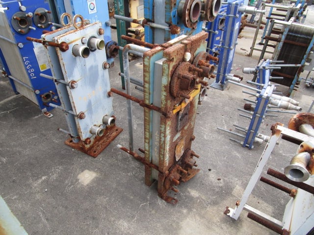 15 sq.ft., Alfa-Laval, M6MFG, plate heat exchanger, 150 psi, (27) plates, 260°F