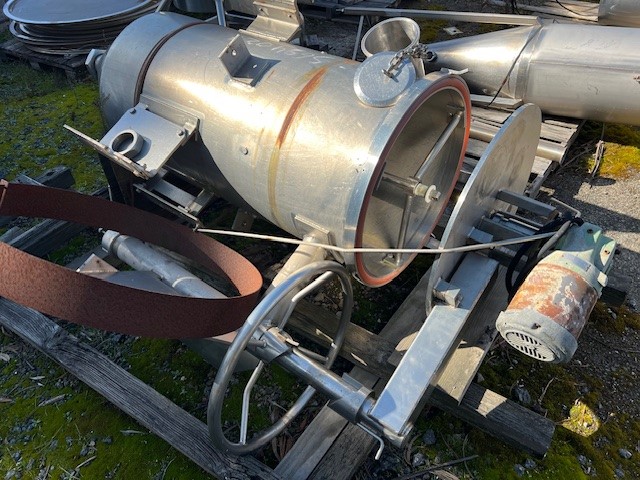 125 gallon Stainless Steel Tank, 24