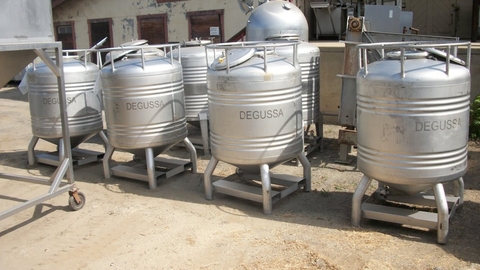 211 gallon Stainless Steel Tank, 39" diameter x 36" straight side, 2.5" butterfly valve outlet, 16" manway