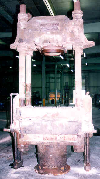 340 Ton, French Oil, 40" x30", up-act, 4-post, 22" stroke, 27" -60" DL, 17" ram, 5" posts, #38,39