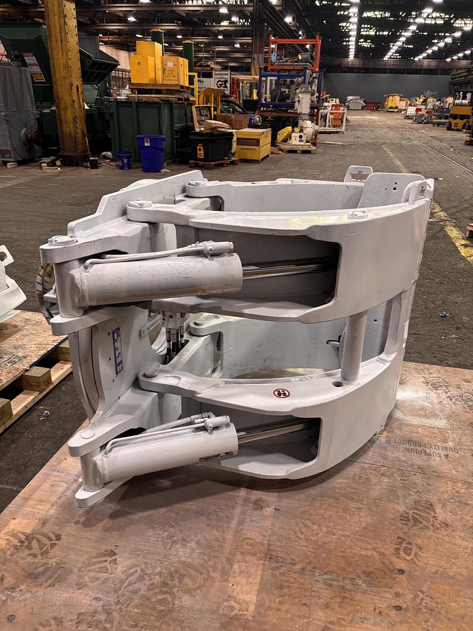 Cascade #42H-RCP-4A-37202, 60" dia. roll clamp