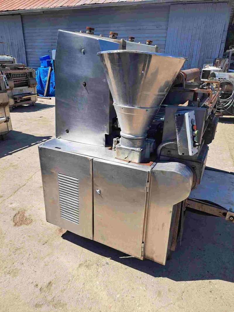 Toresani Pavan #MT600, Tortellini Pasta Machine, 4.687" diameter x 23.5" L double dough sheet rollers