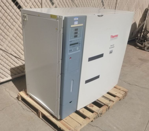Thermo Scientific #3310, CO2 Incubator, 11.4 cu.ft. capacity, 20.6" x 28.8" x 32.8" interior, 5-50 deg. C