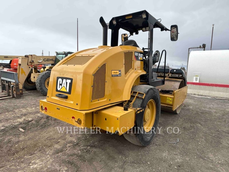 Caterpillar Ccs7 Vibratory Single Drum Asphalt 1511 Hours S N 4b200121 2018 For Sale