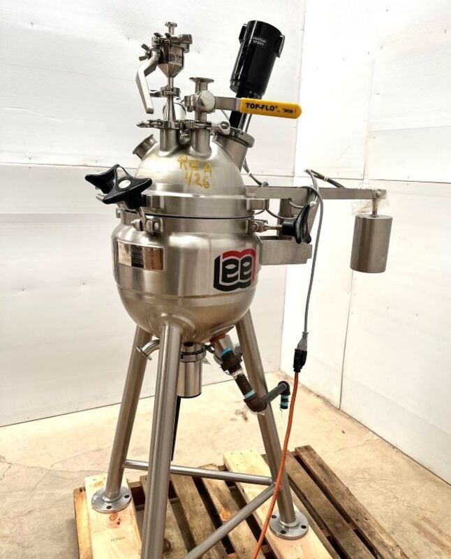 2 gallon Lee #2D, sanitary jacketed reactor, 10 HP, 90 V., 2200 RPM ...