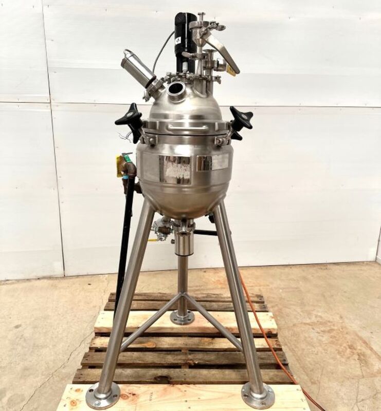 2 gallon Lee #2D, sanitary jacketed reactor, 10 HP, 90 V., 2200 RPM ...